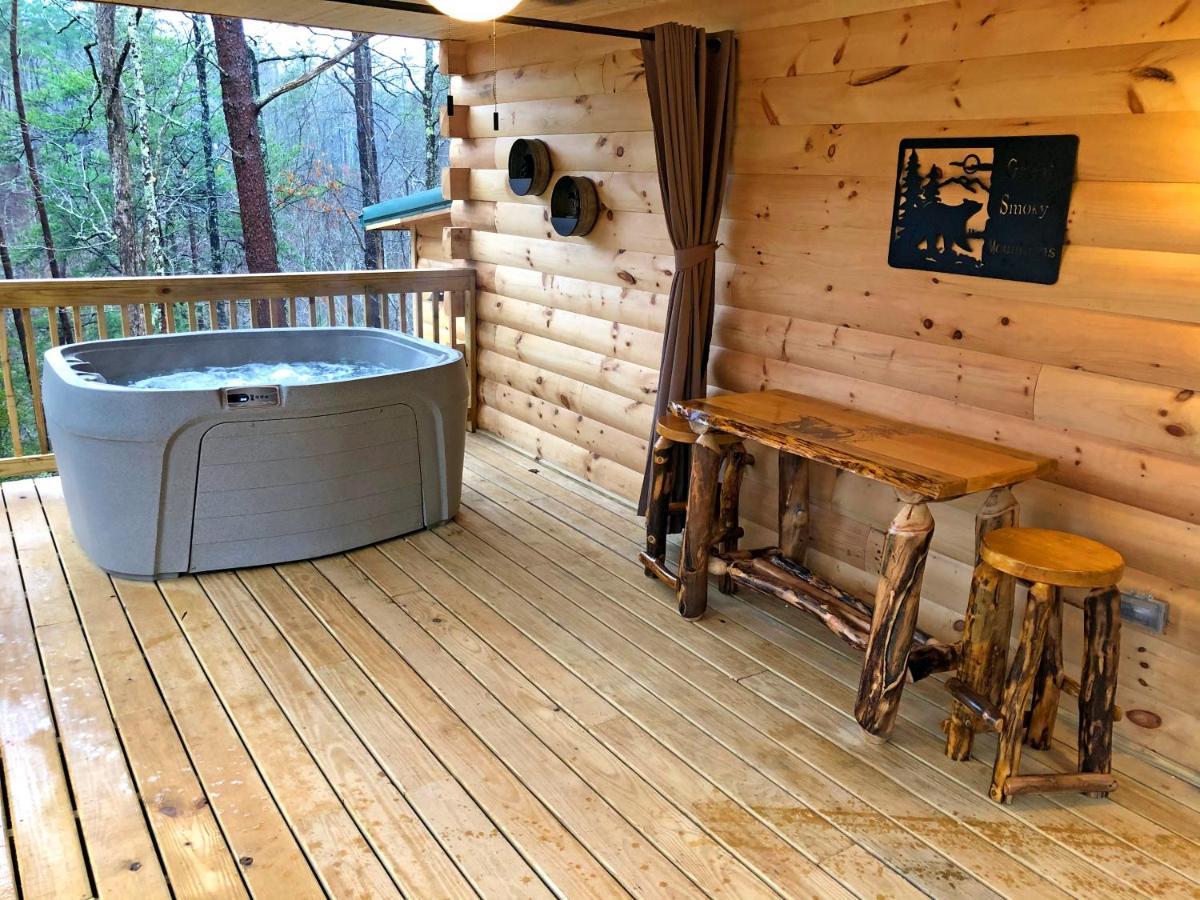 Willa Gatlinburg - Honeymoon Hideaway Zewnętrze zdjęcie